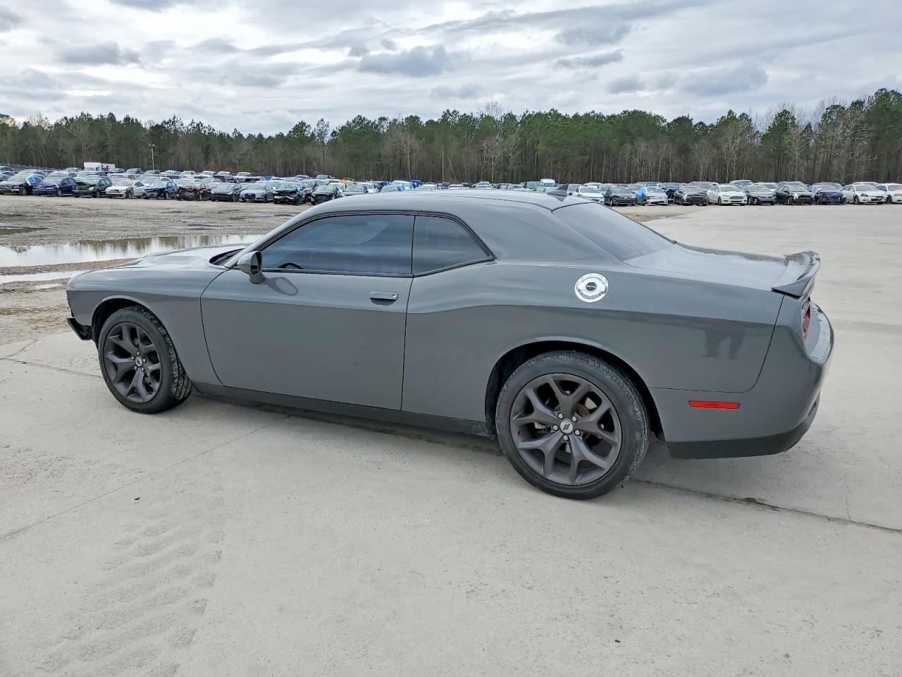 2018 Dodge Challenger Sxt - zdjęcie 2