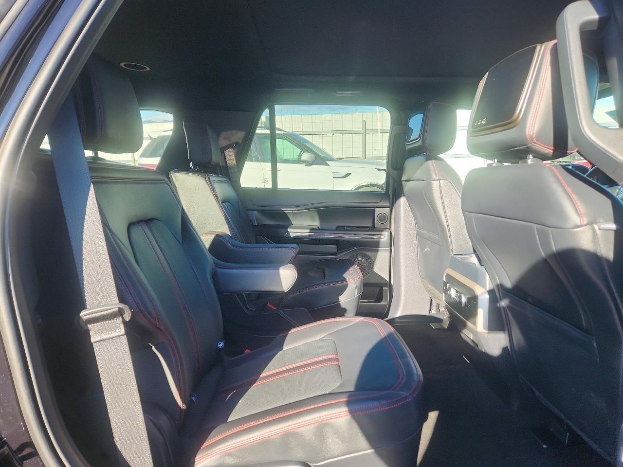2024 Ford Expedition Limited - zdjęcie 11