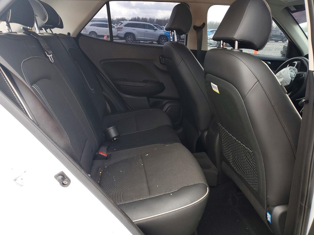 2023 Hyundai Venue Sel - zdjęcie 11