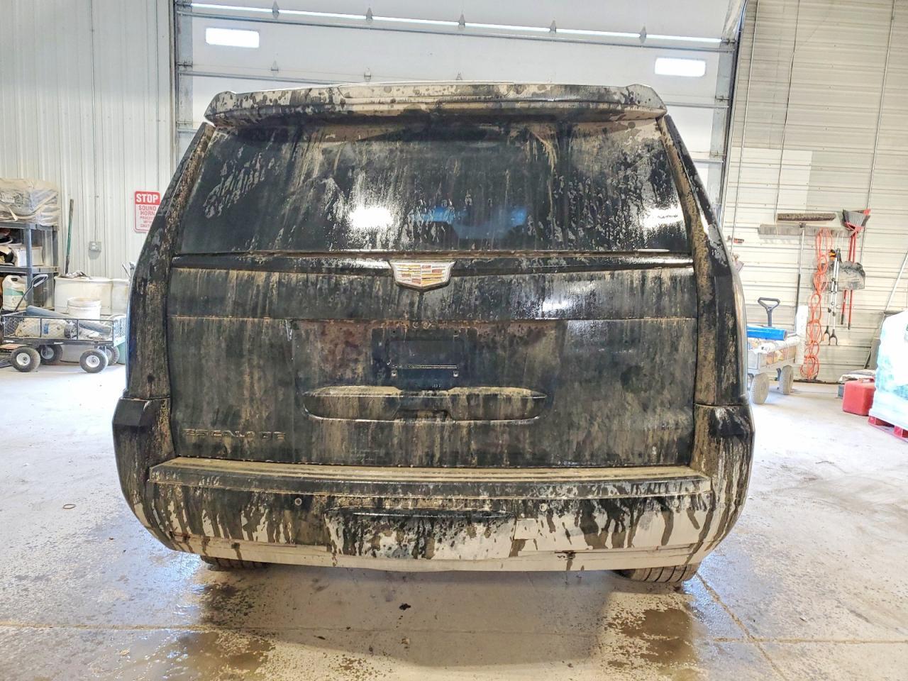 2017 Cadillac Escalade Premium Luxury - zdjęcie 6