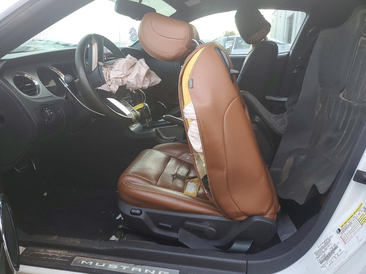 2014 Ford Mustang - zdjęcie 7