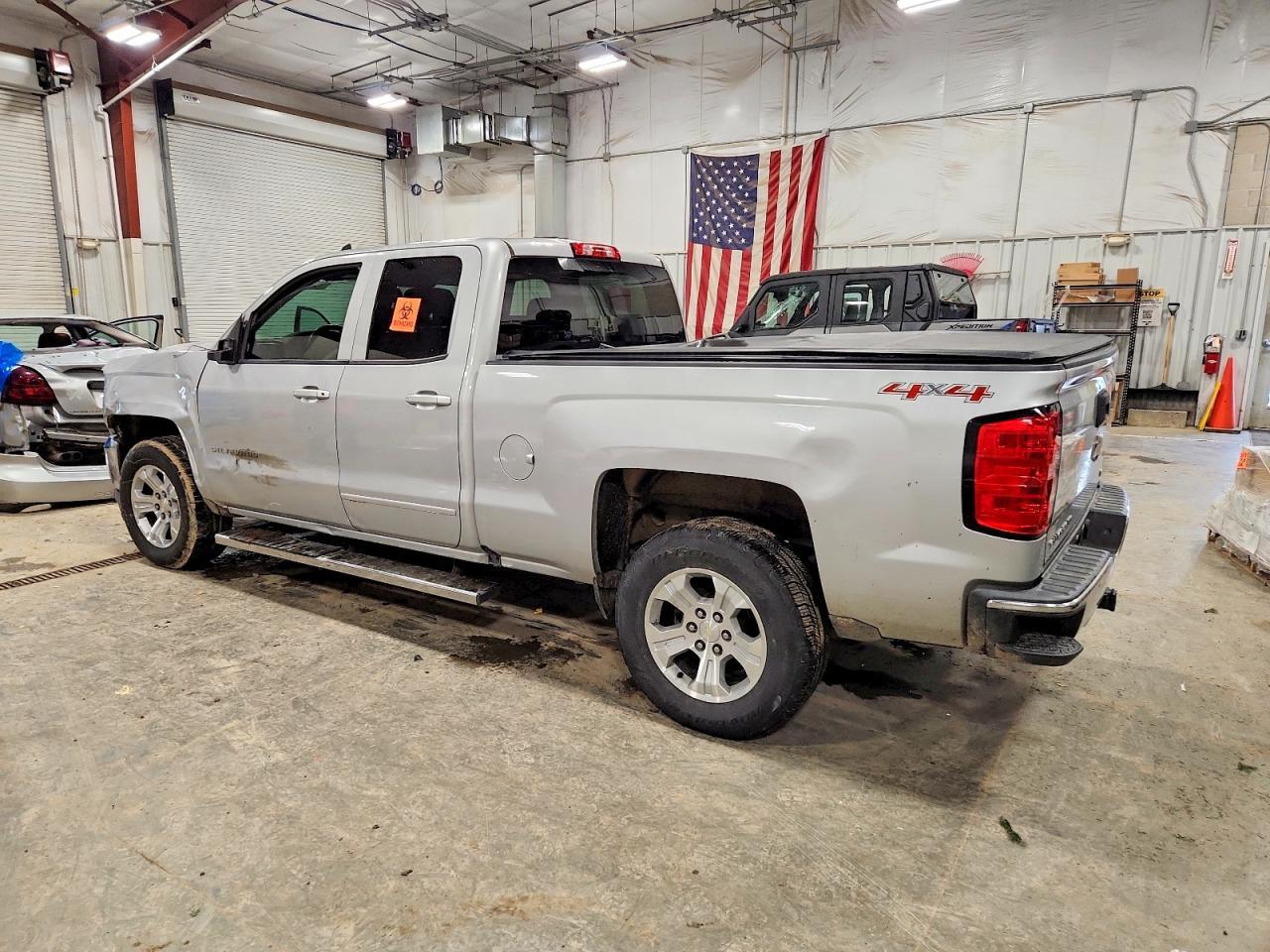 2017 Chevrolet Silverado K1500 Lt - zdjęcie 2
