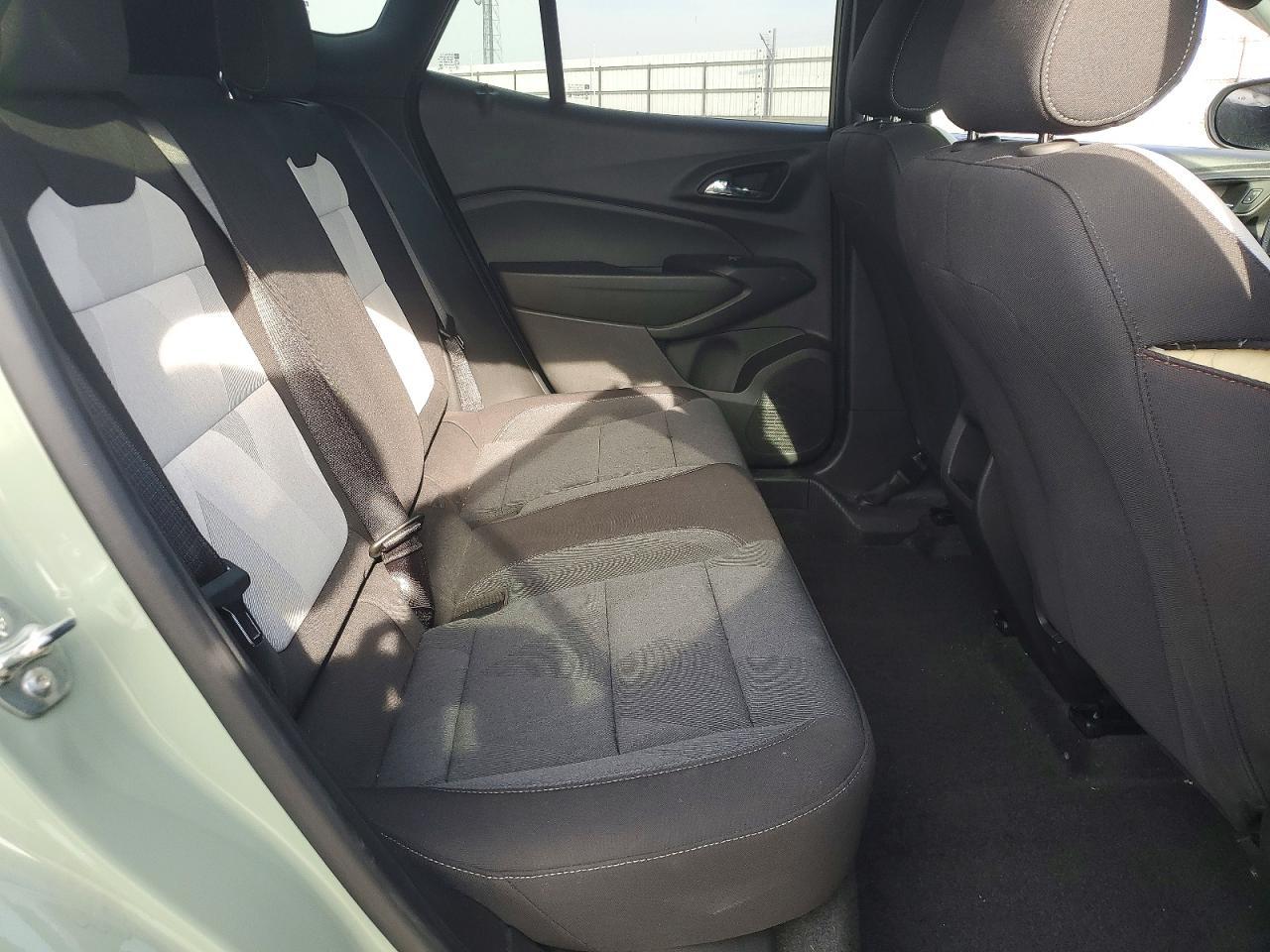 2024 Chevrolet Trax 1Rs - zdjęcie 11