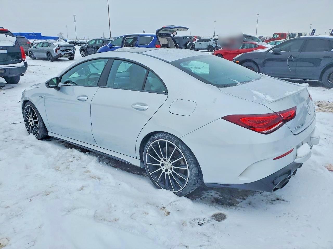 2022 Mercedes-Benz AMG CLA 35 - zdjęcie 2