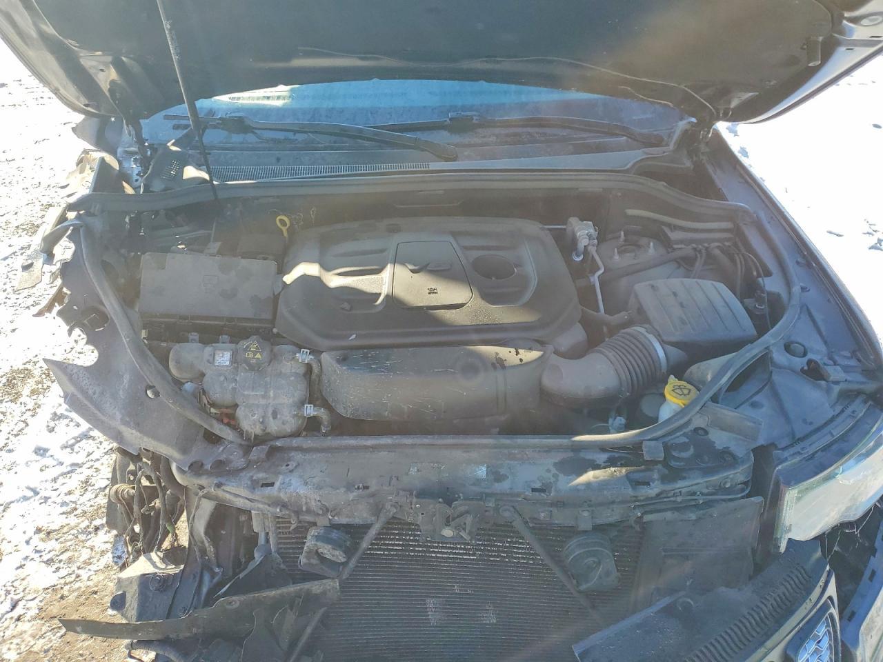 2020 Jeep Grand Cherokee Laredo - zdjęcie 12