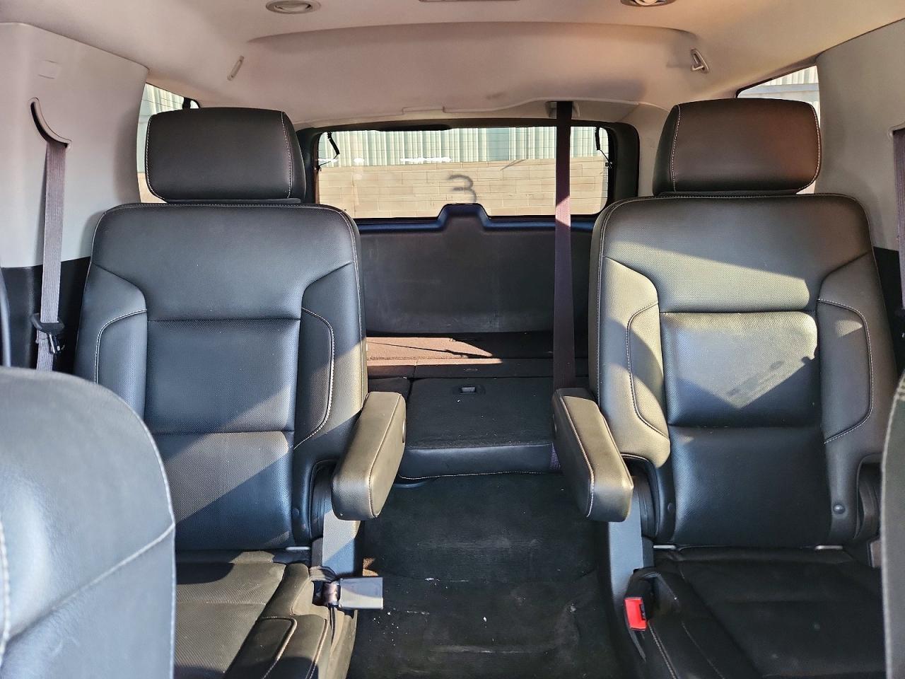 2017 Chevrolet Tahoe C1500 Premier - zdjęcie 10