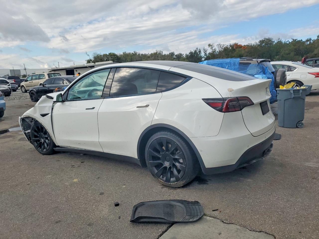 2022 Tesla Model Y - zdjęcie 2