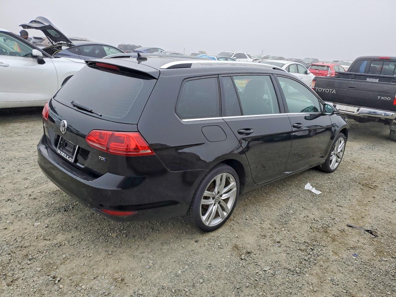 2015 Volkswagen Golf Sportwagen Tdi S - zdjęcie 3