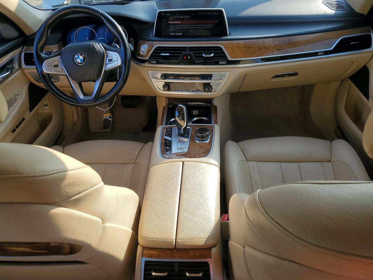 2018 BMW 740 Xe - zdjęcie 8