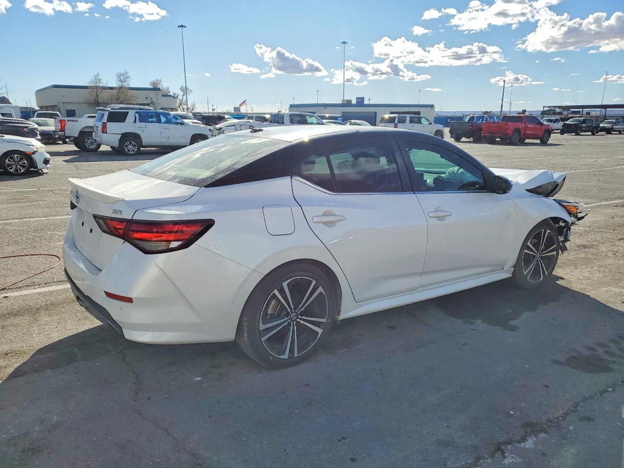 2021 Nissan Sentra Sr - zdjęcie 3