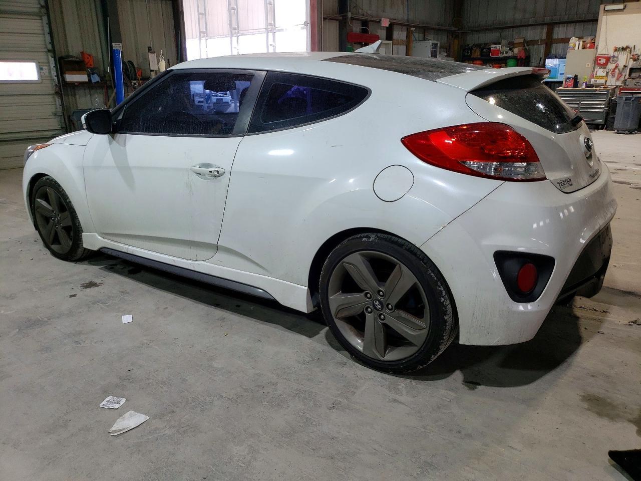 2015 Hyundai Veloster Turbo - zdjęcie 2