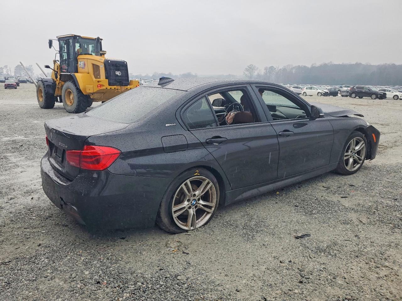 BMW Seria 3 - zdjęcie 3