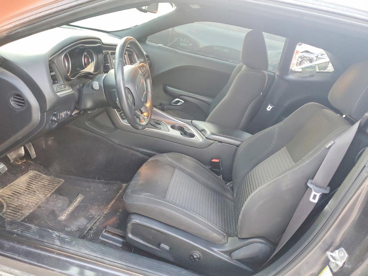 2016 Dodge Challenger Sxt - zdjęcie 7