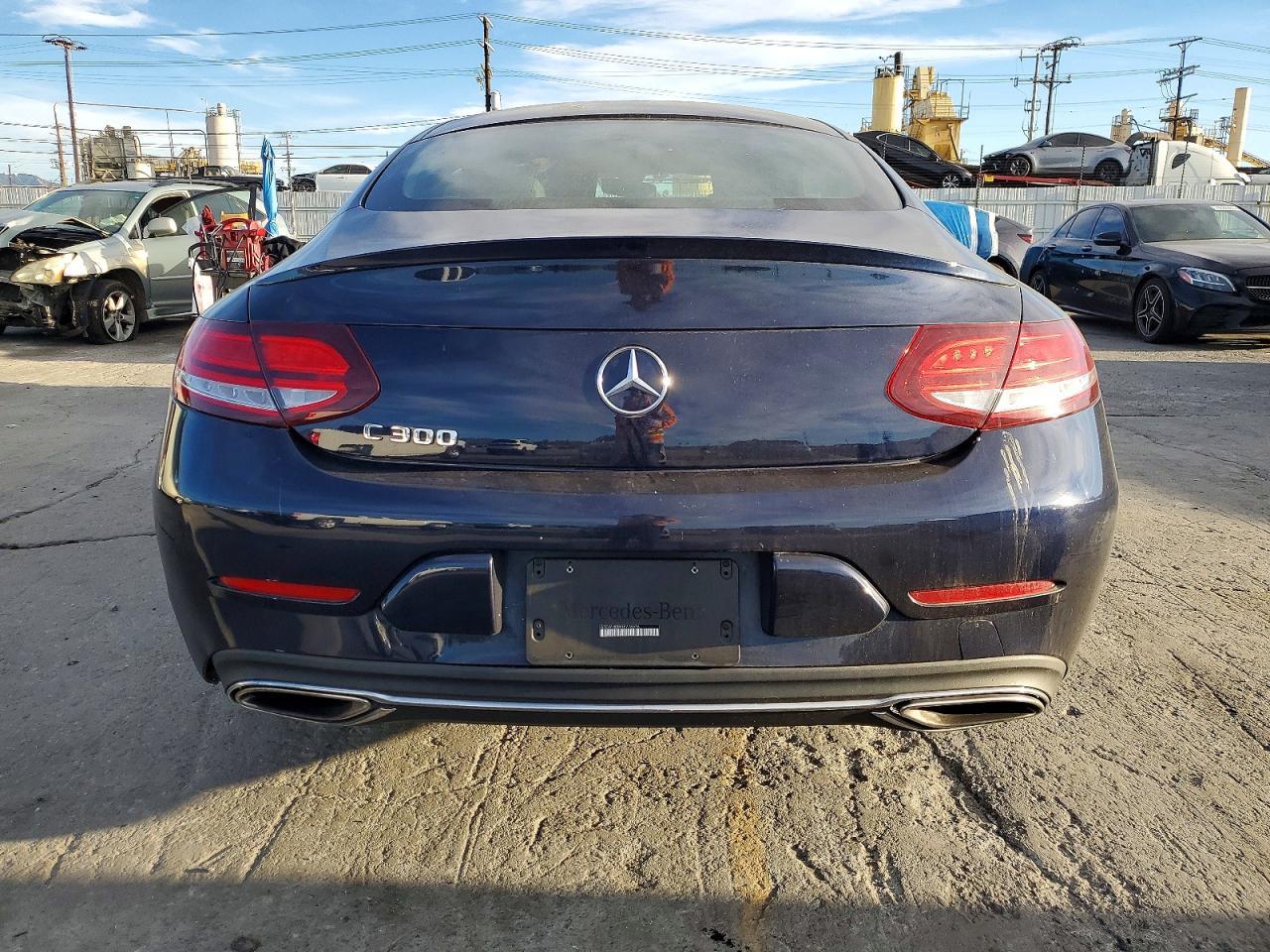 2019 Mercedes-Benz C 300 - zdjęcie 6
