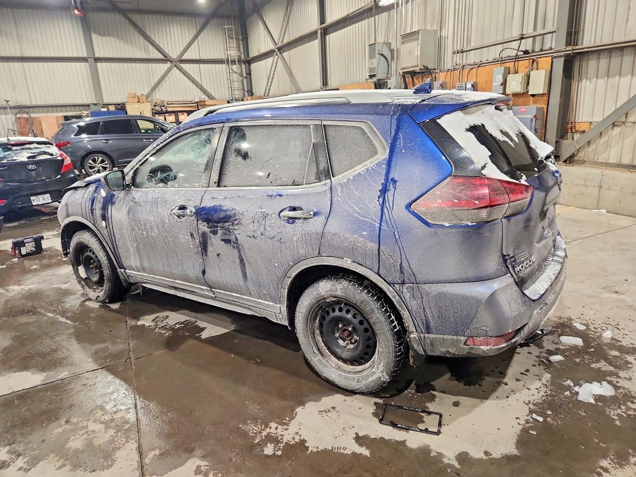 2020 Nissan Rogue S - zdjęcie 2