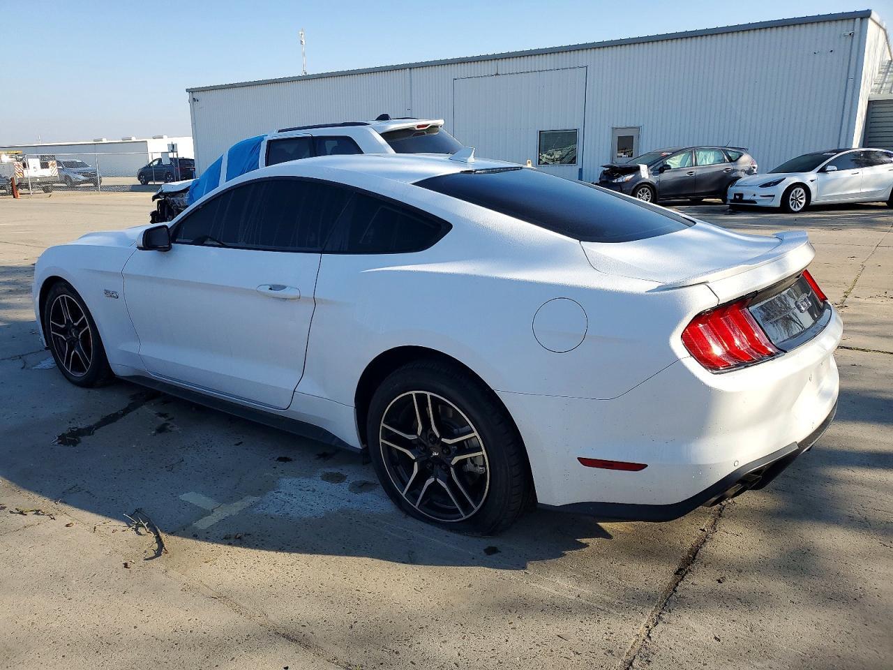 2021 Ford Mustang Gt - zdjęcie 2