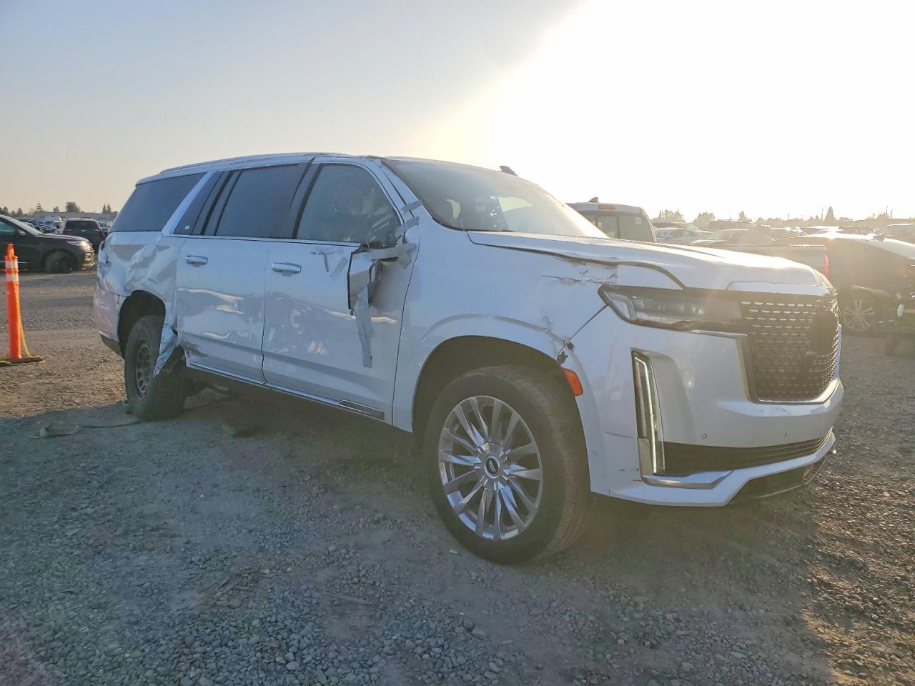 2022 Cadillac Escalade Esv Premium Luxury - zdjęcie 4