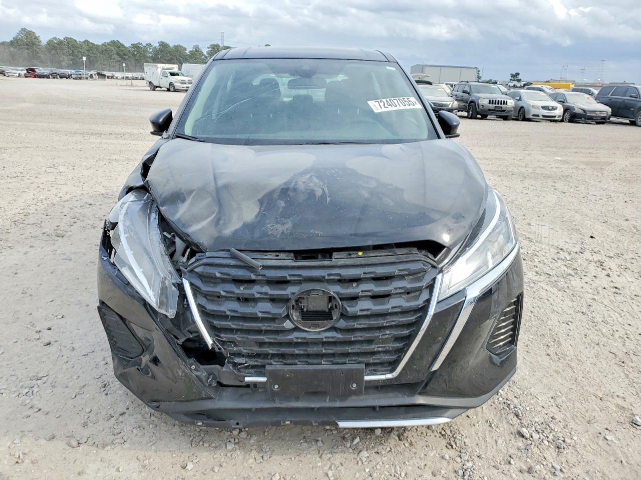 2025 Nissan Kicks Play S - zdjęcie 5