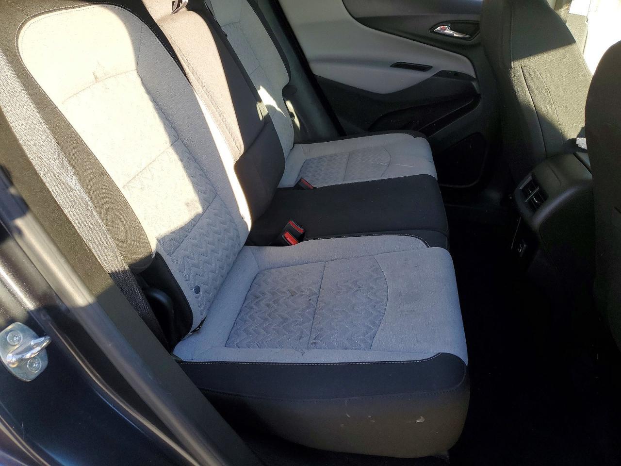 2022 Chevrolet Equinox Ls - zdjęcie 11