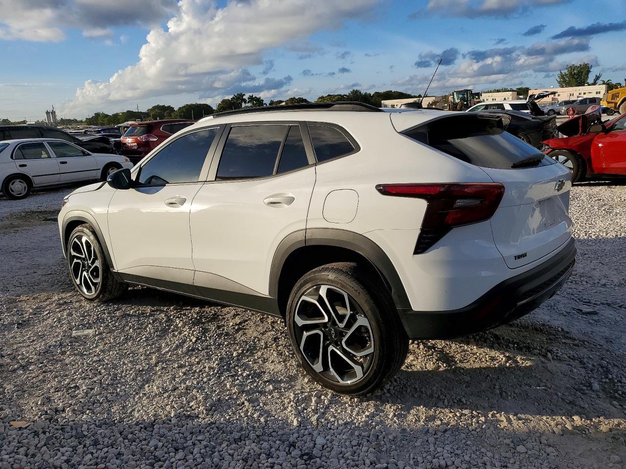 2025 Chevrolet Trax 2Rs - zdjęcie 2