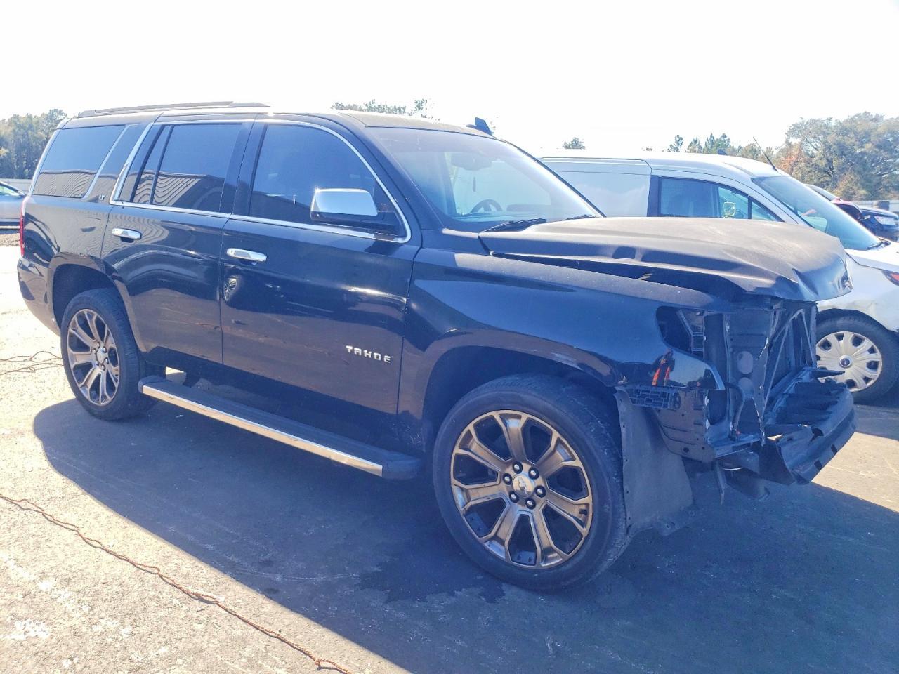 2016 Chevrolet Tahoe C1500 Lt - zdjęcie 4