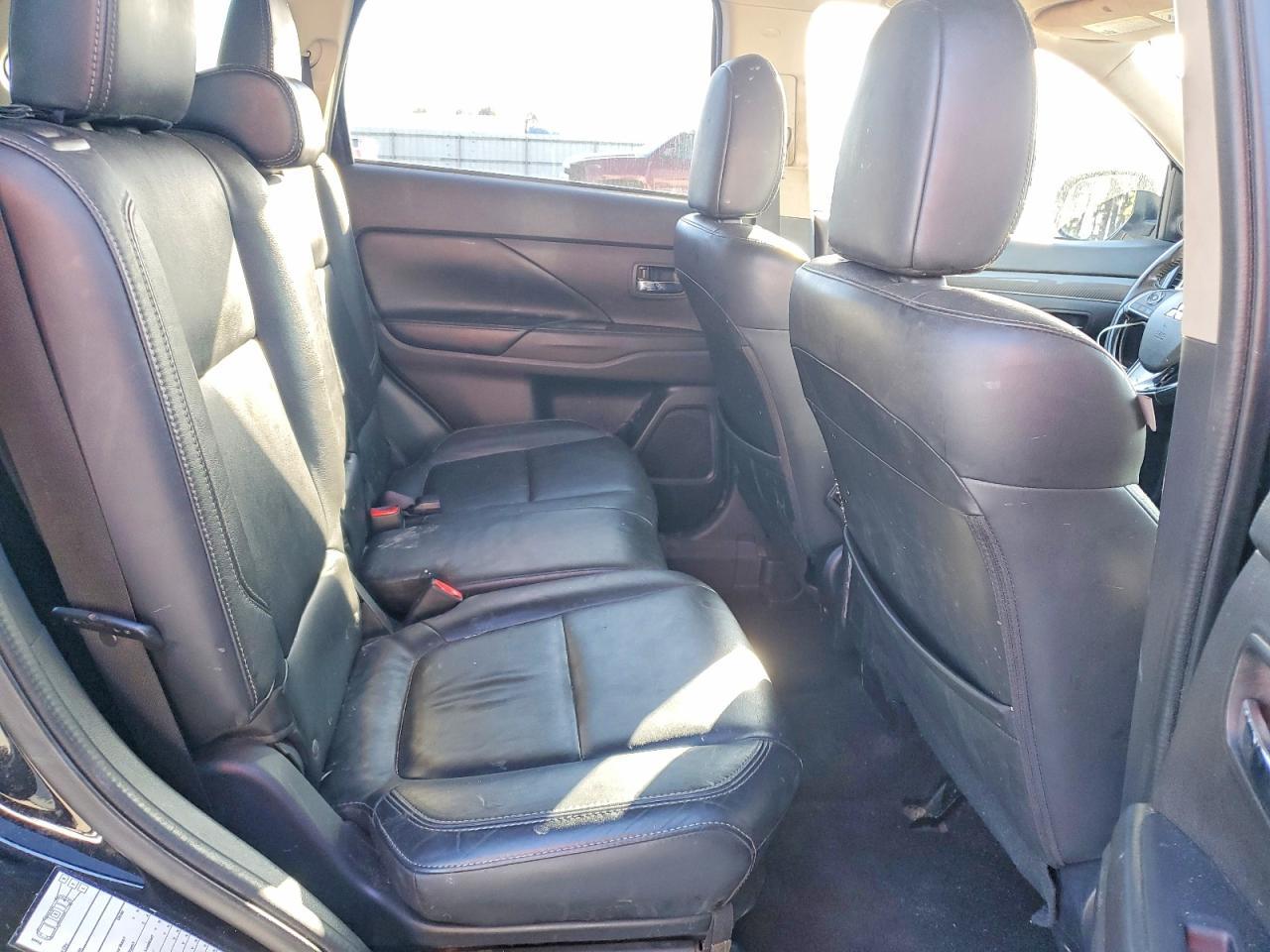 2019 Mitsubishi Outlander Se - zdjęcie 11