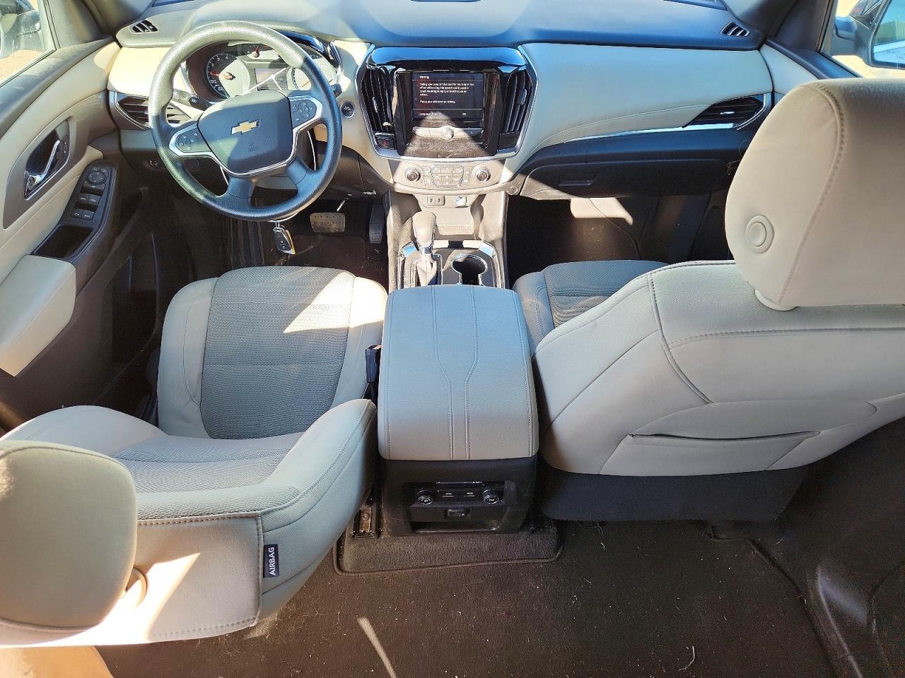 2023 Chevrolet Traverse Ls - zdjęcie 8