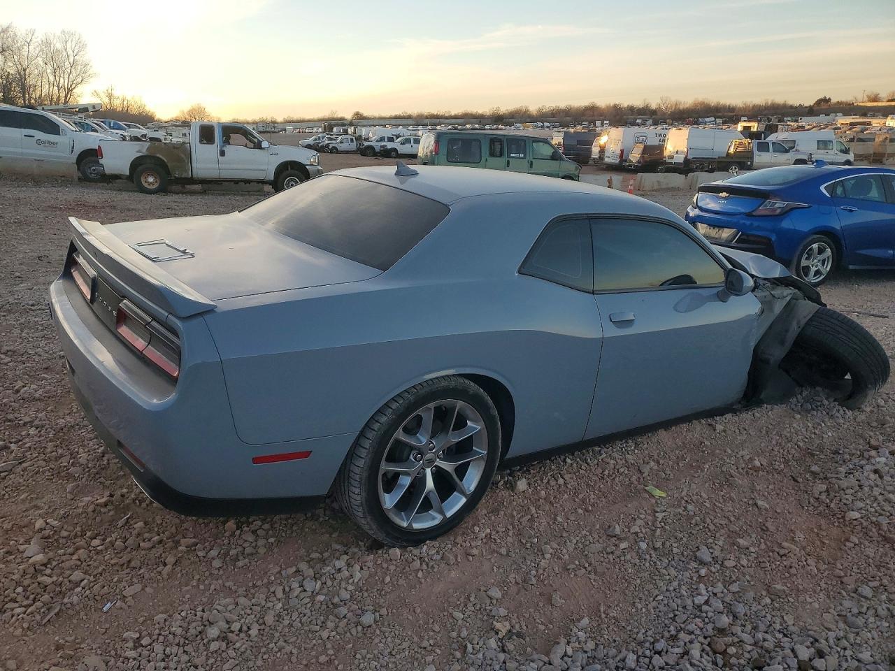 2020 Dodge Challenger Sxt - zdjęcie 3