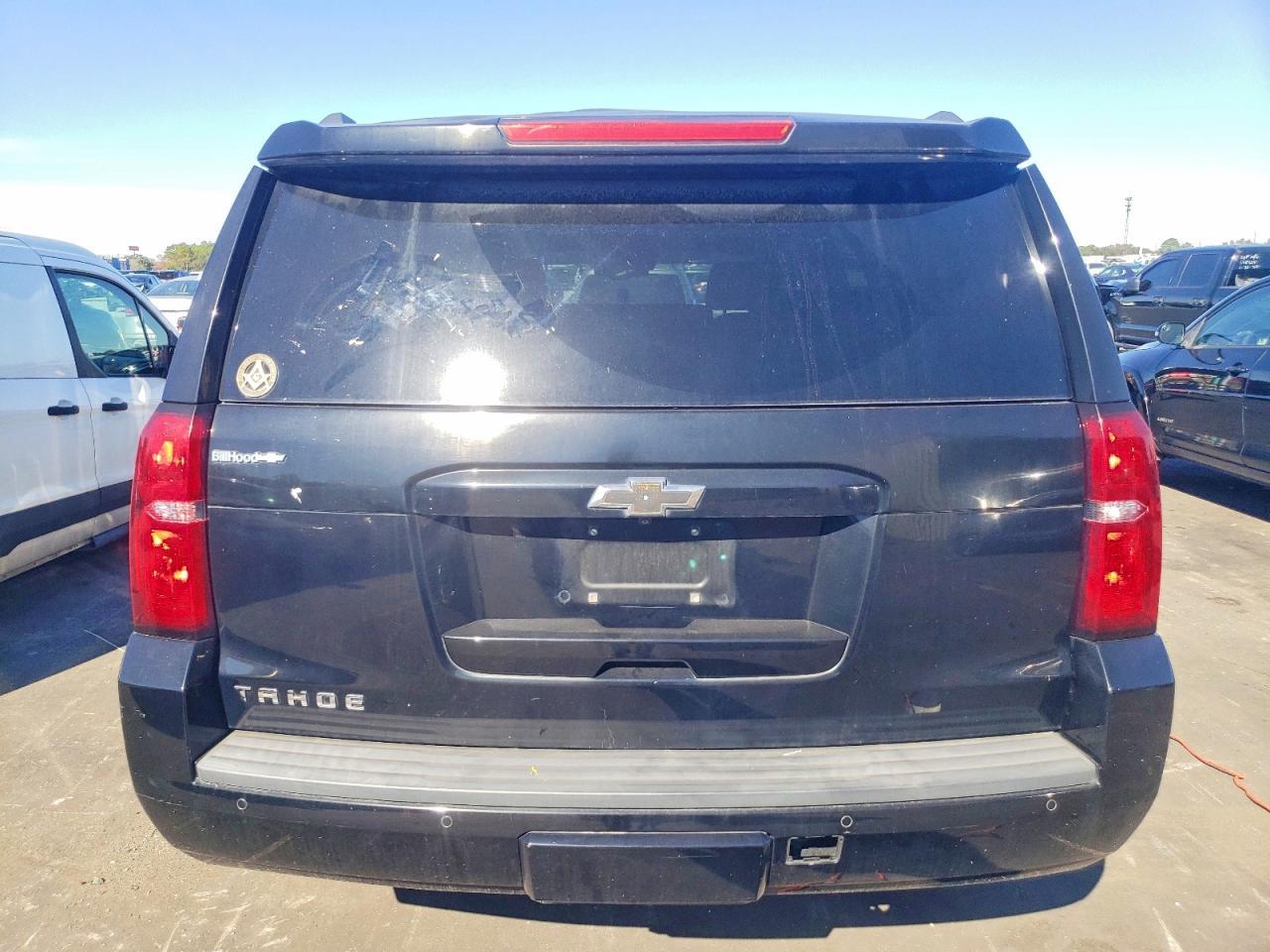 2016 Chevrolet Tahoe C1500 Lt - zdjęcie 6