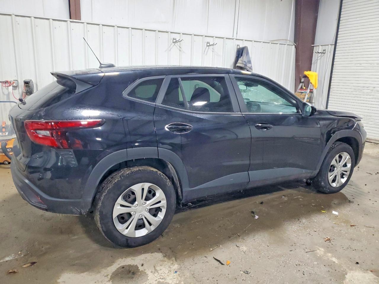 2024 Chevrolet Trax Ls - zdjęcie 3