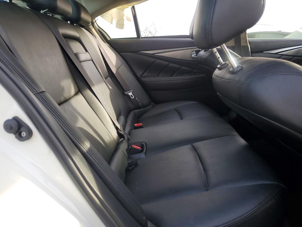 2017 Infiniti Q50 Premium - zdjęcie 10