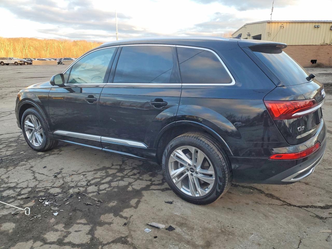 2022 Audi Q7 Premium Plus - zdjęcie 2
