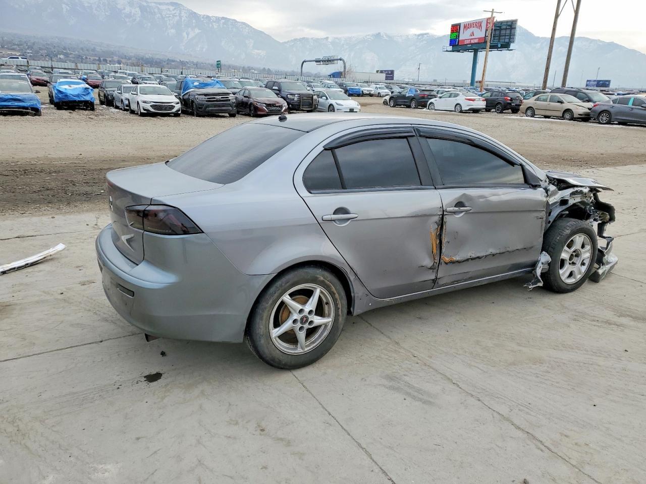 2015 Mitsubishi Lancer Es - zdjęcie 3