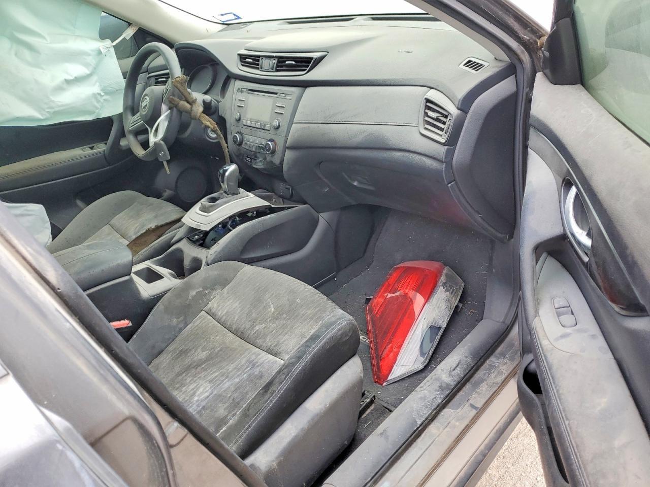 2017 Nissan Rogue S - zdjęcie 8