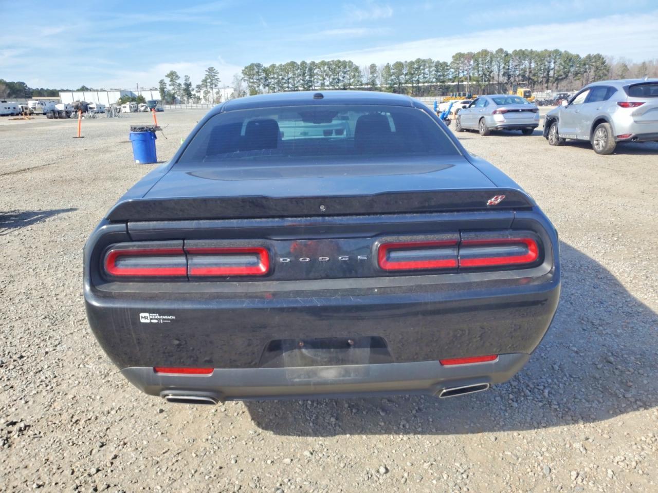 2021 Dodge Challenger - zdjęcie 6