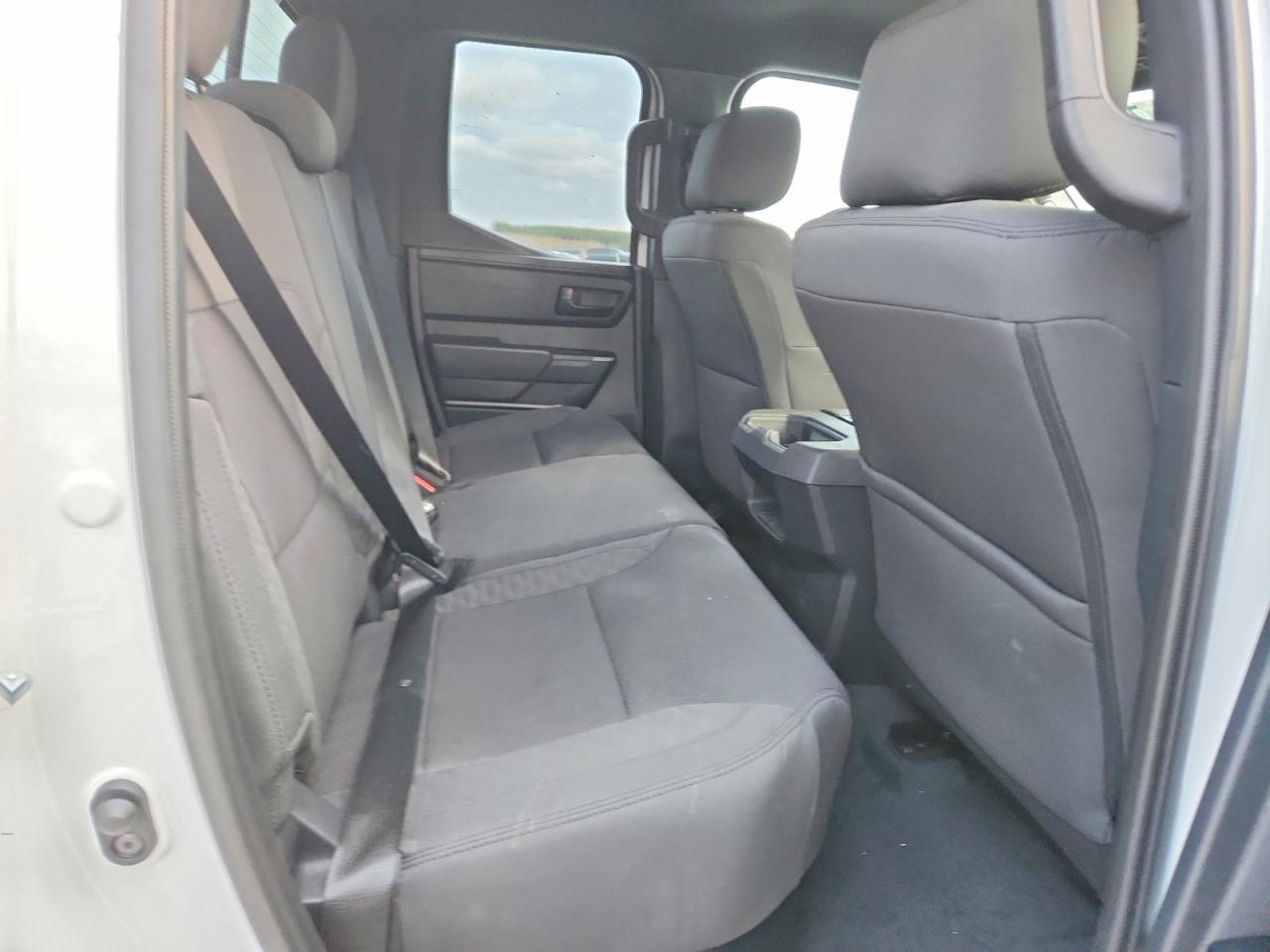 2025 Toyota Tundra Double Cab Sr - zdjęcie 10