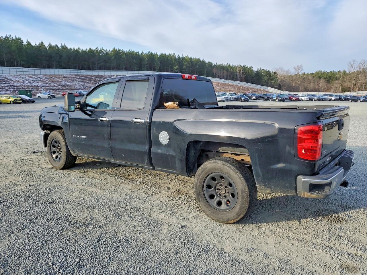 2015 Chevrolet Silverado C1500 - zdjęcie 2