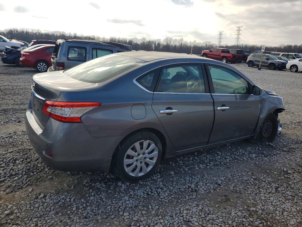 2015 Nissan Sentra S - zdjęcie 3