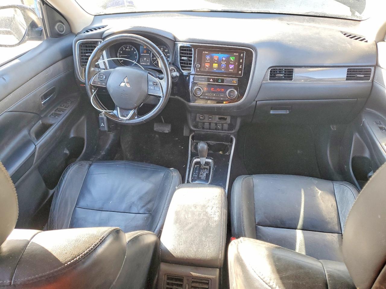 2019 Mitsubishi Outlander Se - zdjęcie 8