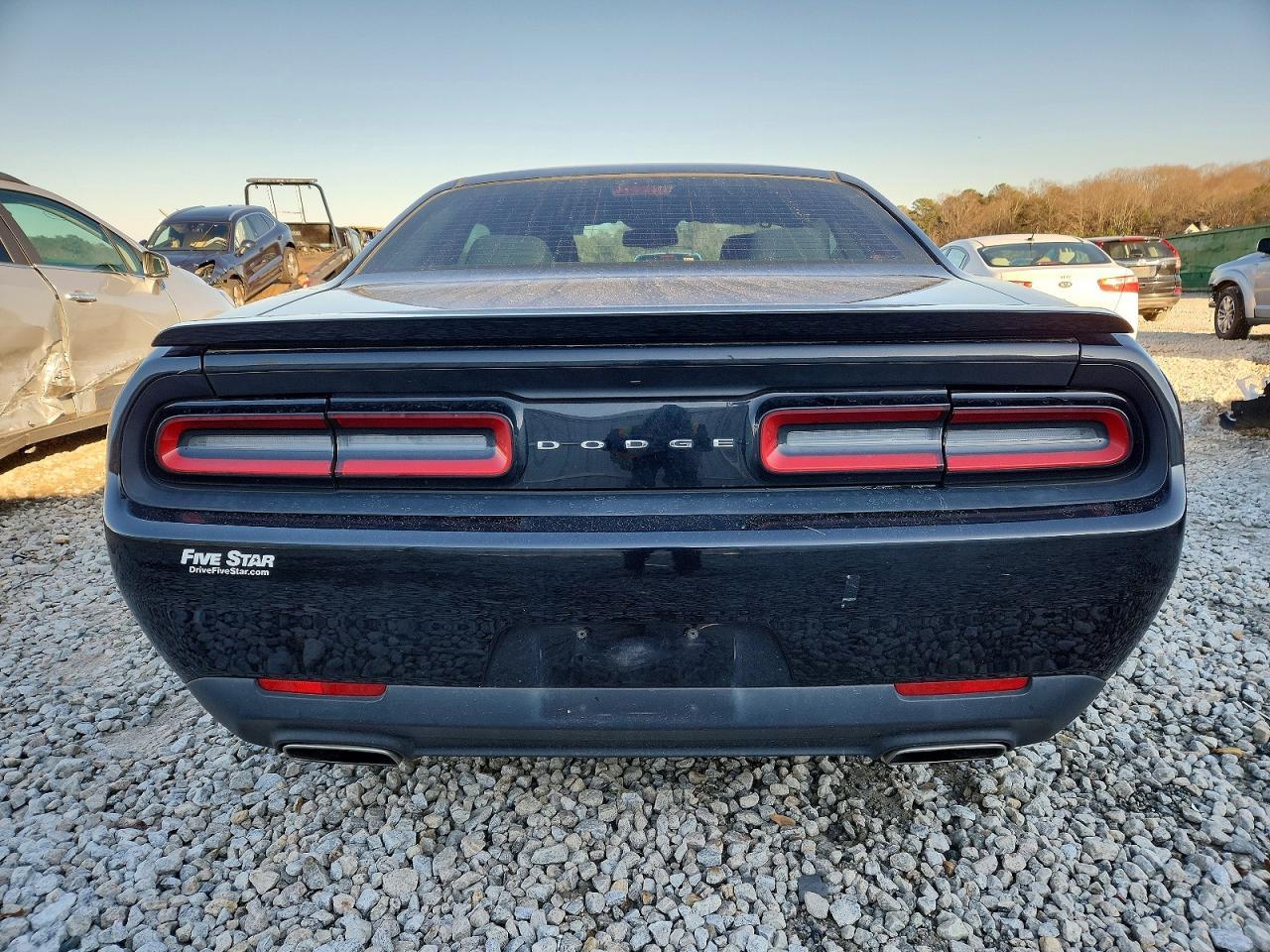 2016 Dodge Challenger Sxt - zdjęcie 6