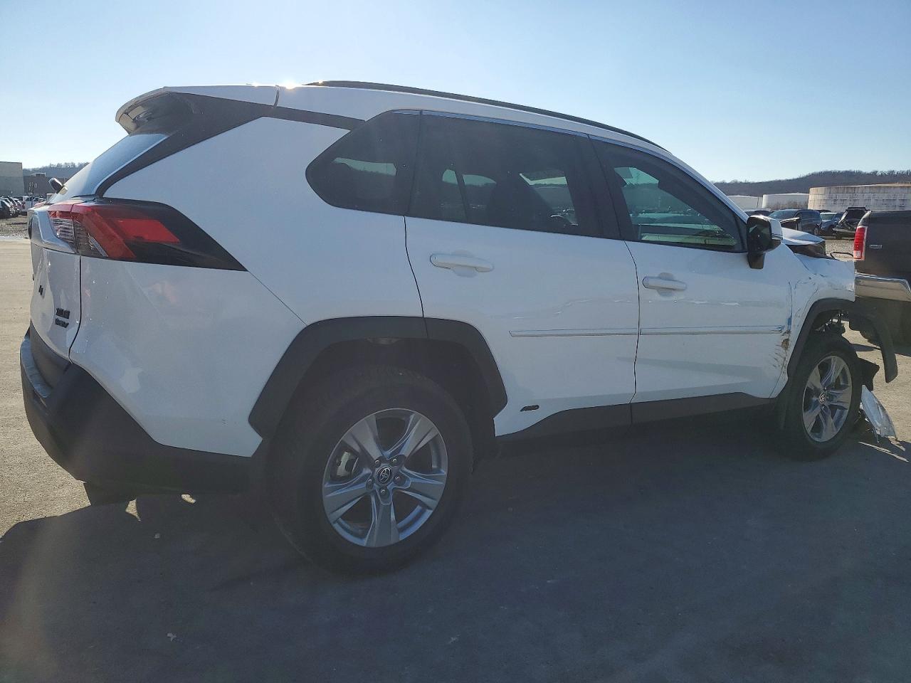 2025 Toyota Rav4 Hybrid Xle - zdjęcie 3