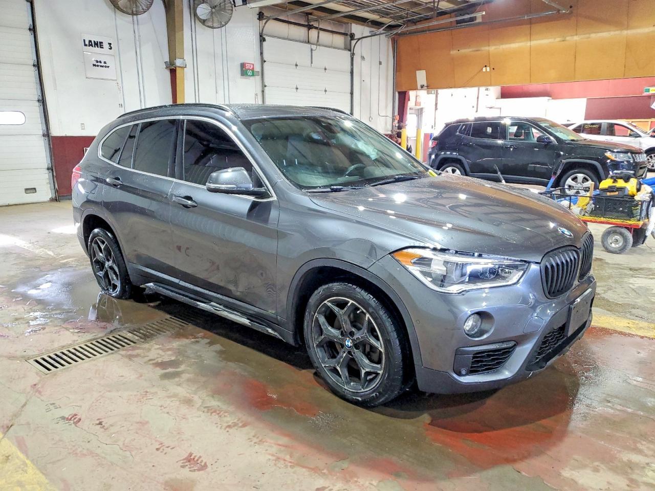 2017 BMW X1 xDrive28I - zdjęcie 4