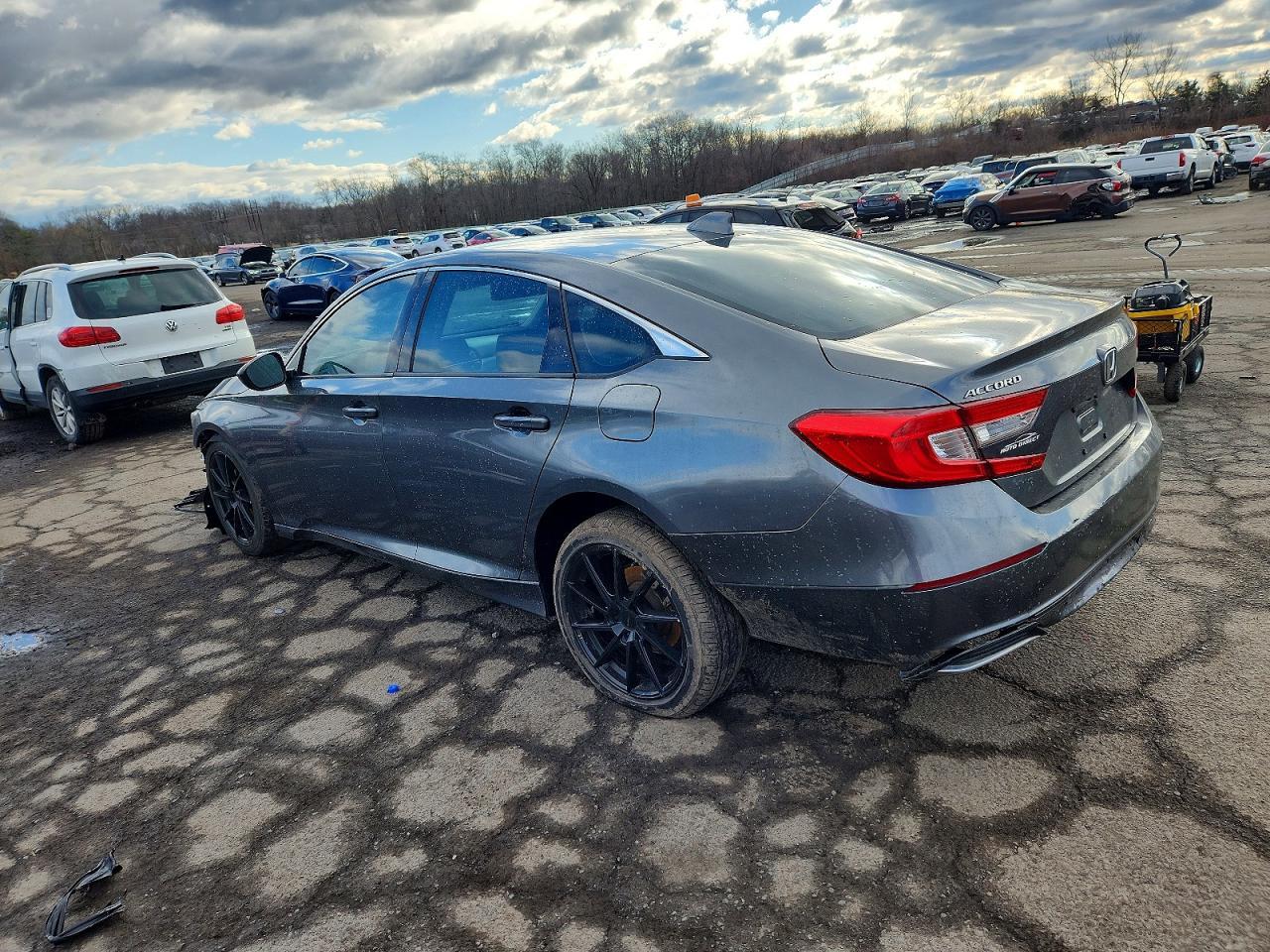 2018 Honda Accord Lx - zdjęcie 2