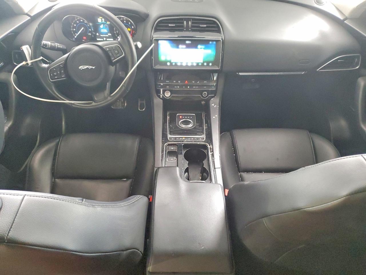 2019 Jaguar F-Pace - zdjęcie 8