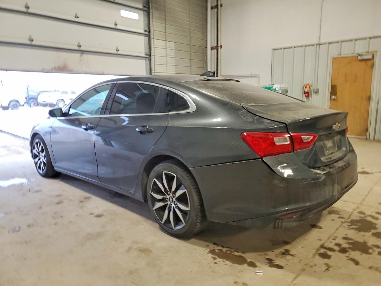 2018 Chevrolet Malibu Lt - zdjęcie 2