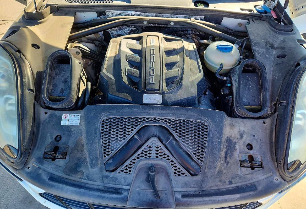 2015 Porsche Macan S - zdjęcie 11