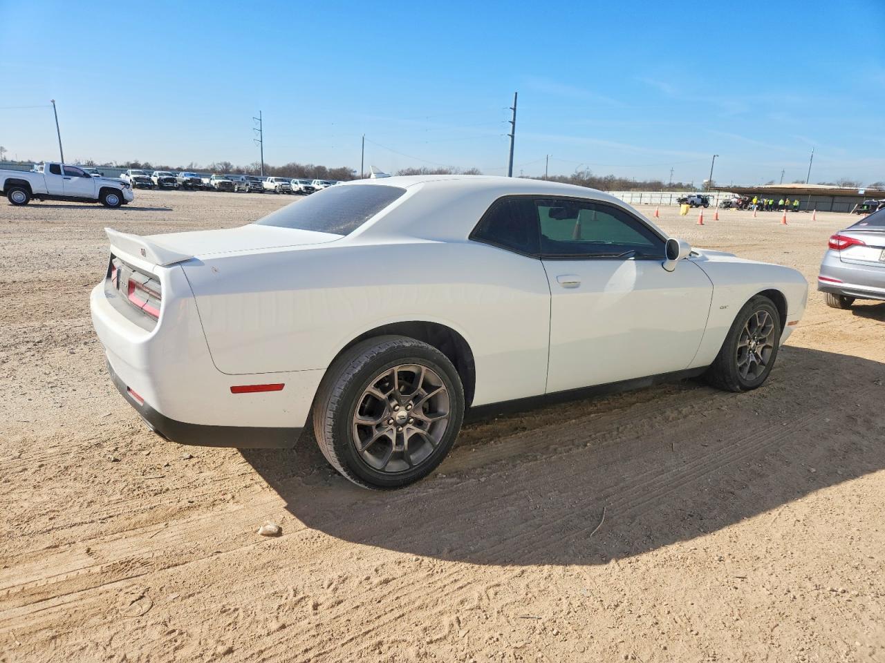 Dodge Challenger - zdjęcie 3