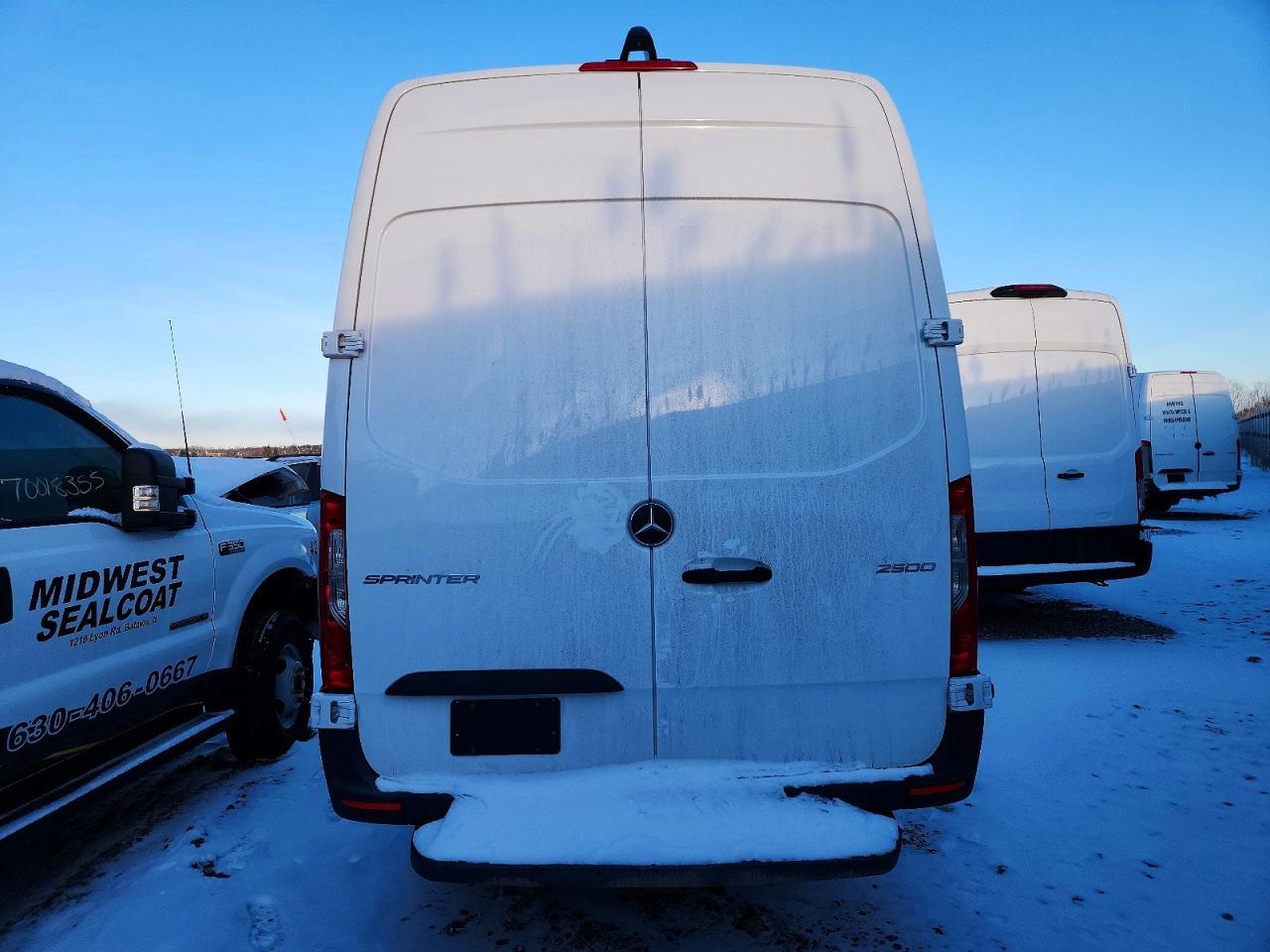 2024 Mercedes-Benz Sprinter 2500 - zdjęcie 6