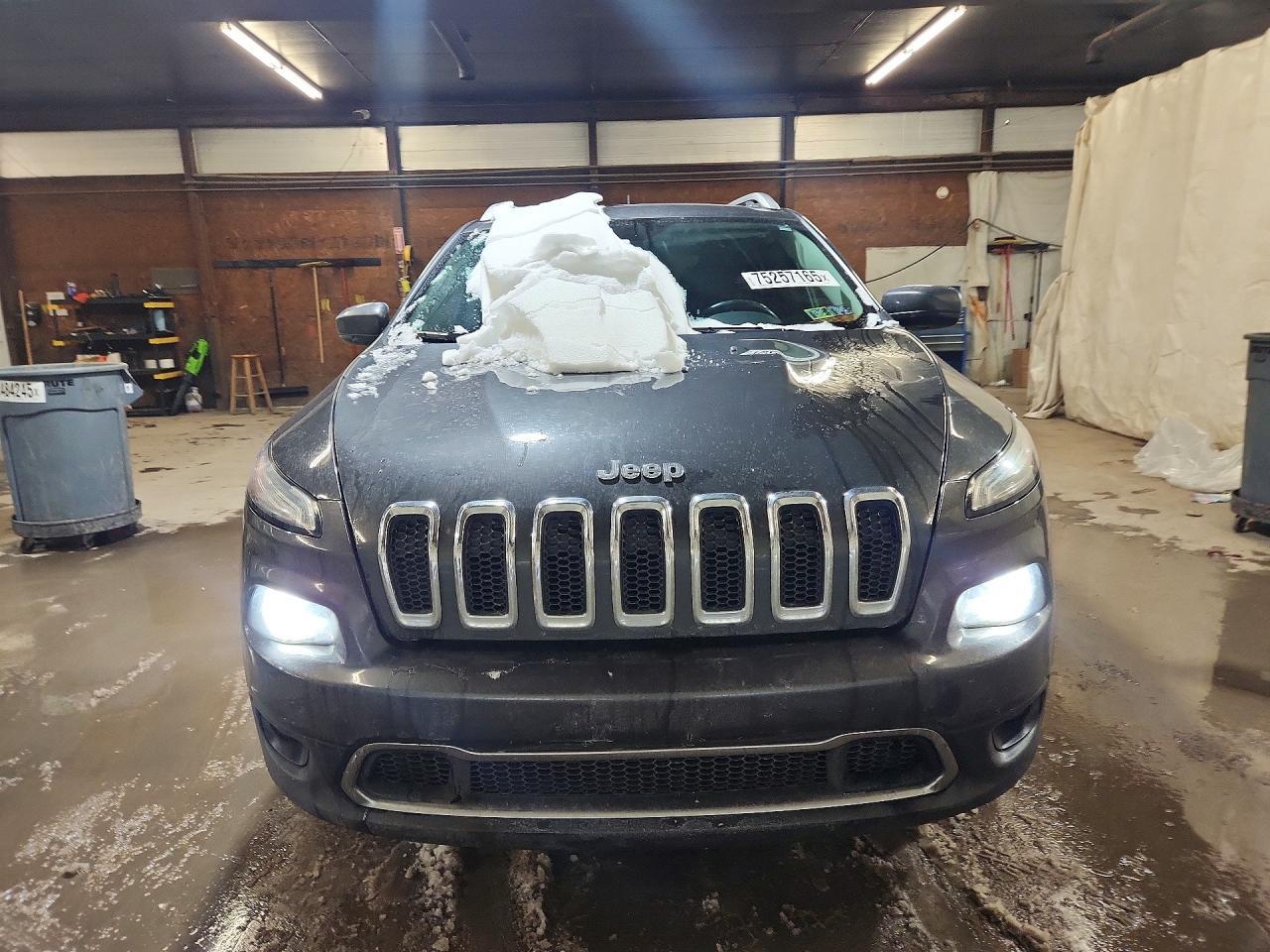 2015 Jeep Cheeroke - zdjęcie 5