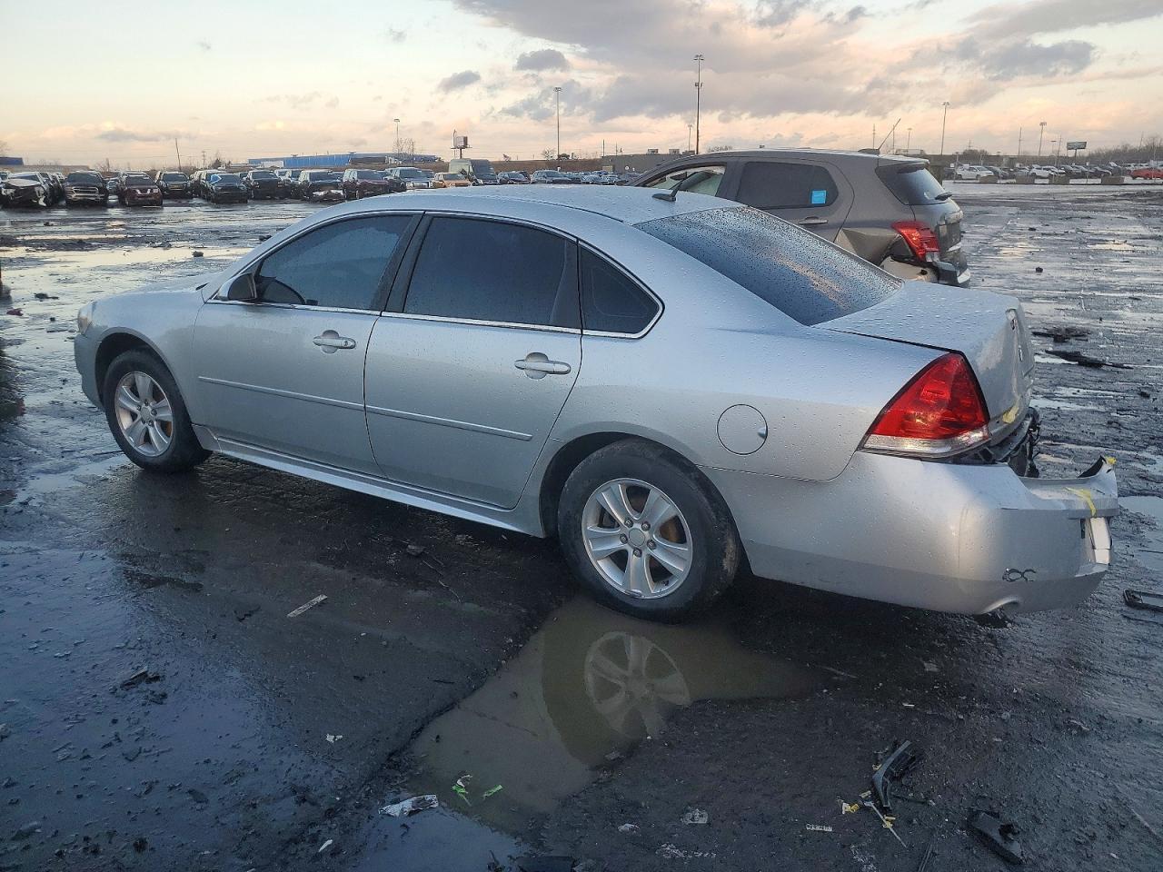 2013 Chevrolet Impala Ls - zdjęcie 2